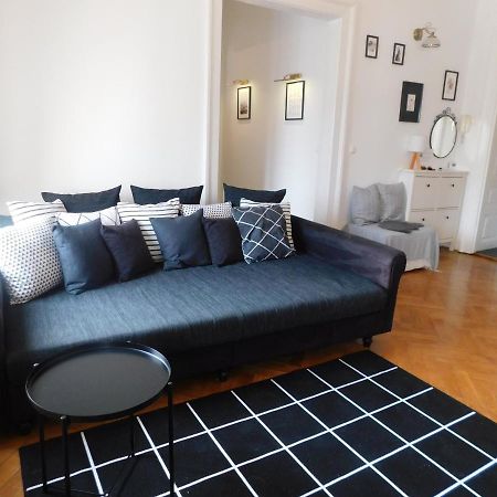 Cosy Resy Place Ljubljana Bagian luar foto