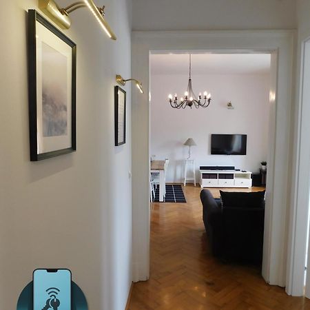 Cosy Resy Place Ljubljana Bagian luar foto
