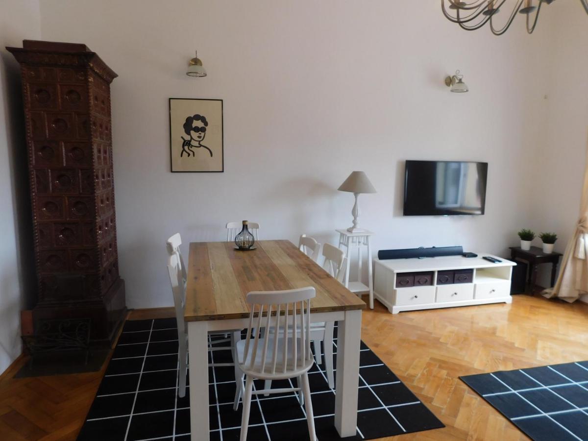 Cosy Resy Place Ljubljana Bagian luar foto